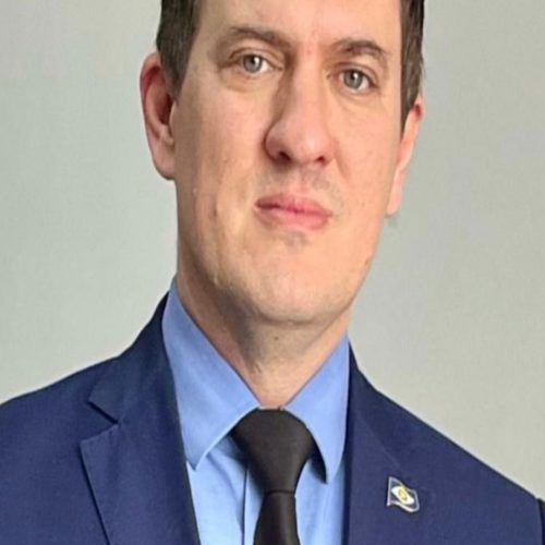Secretário Roveri classifica como “caso isolado” assassinato de jovem cometido por diretor de escola militar